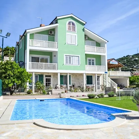 Solo By Interhome Daire *